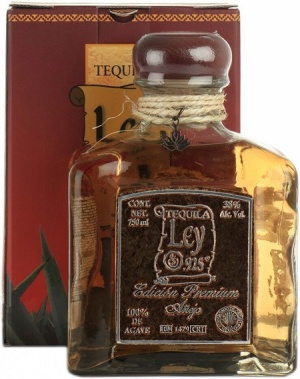 Текила Лей 925 Аньехо Премиум 0,75л п/у