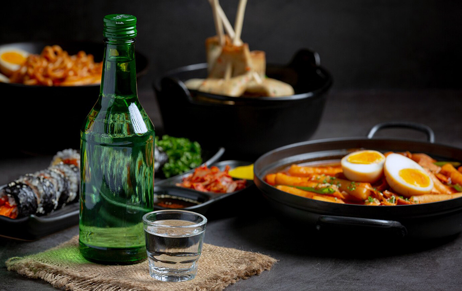 Соджу: история и популярность корейского напитка Соджу: история и популярность корейского напитка