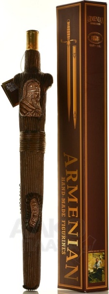 Коньяк армянский Пять звезд в сув.бут. Сабля в ножнах 0,5л п/у