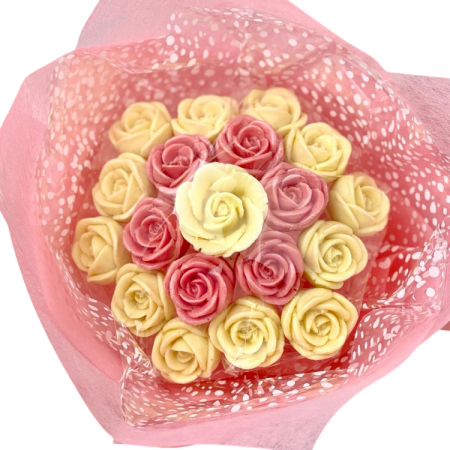 Набор конфет Букет шоколадных роз Клубника со сливками 225г